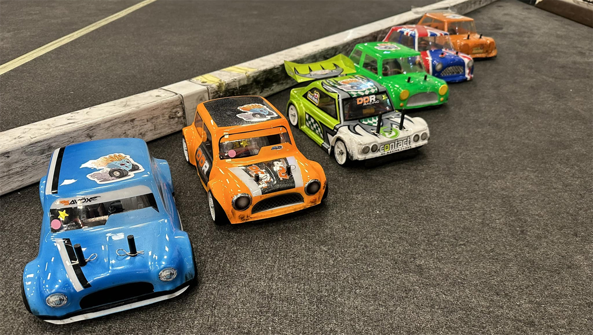 Cheap as Chips 1/12th Minis at Eckington Civic Raceway